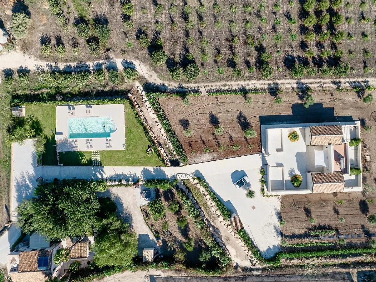 Apartment Country House Il Gelso E L'Ulivo Appartamento In Villa L'Ulivo Noto